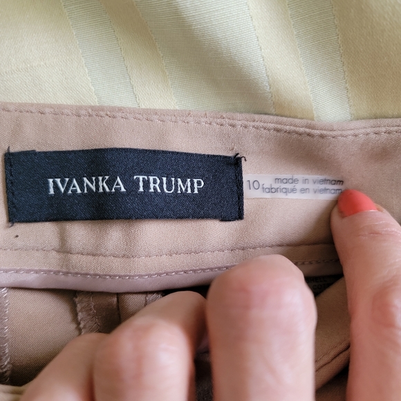 Beige cigar style pants from Ivanka Trump - Picture 3 of 9